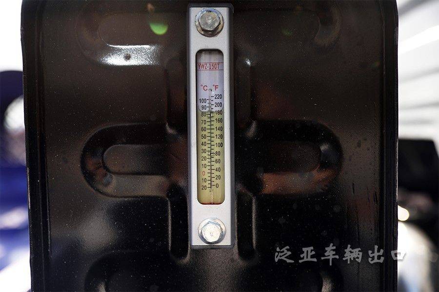 东风四驱4x2全驱摆臂垃圾运输车垃圾清运车_底盘_分类_价格