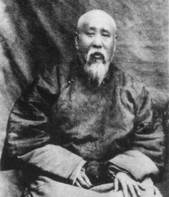 甲午海战之败,为何说主战的翁同龢难辞其咎?