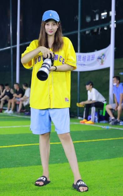 篮球女神林雪慧,30岁转型成功,财富自由,退役后身材更好了