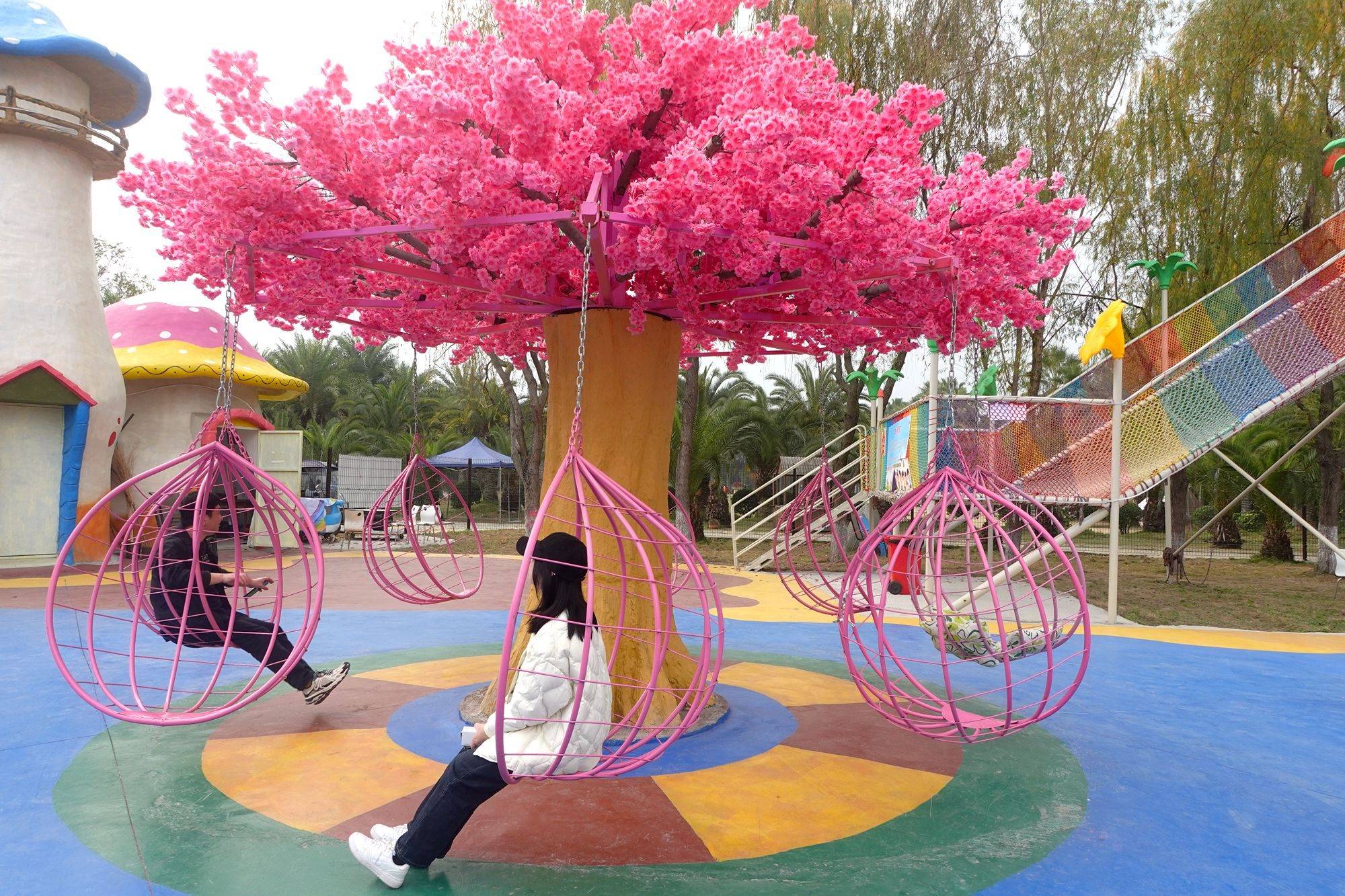 四川什邡花坞御景园,海棠盛放,樱花初开,感受五彩缤纷的春天_造型