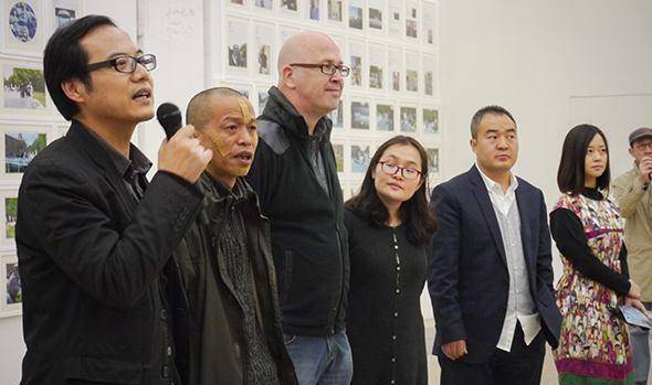 艺术家何云昌:取肋骨做项链,用水泥把自己浇灌,只为完成梦想_作品