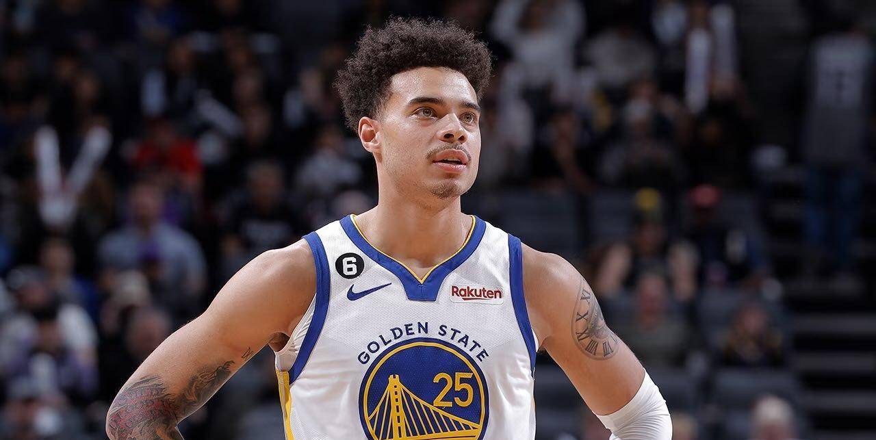 据悉,基诺内斯现年23岁,是去年发展联盟的最佳进步球员,本赛季基诺内