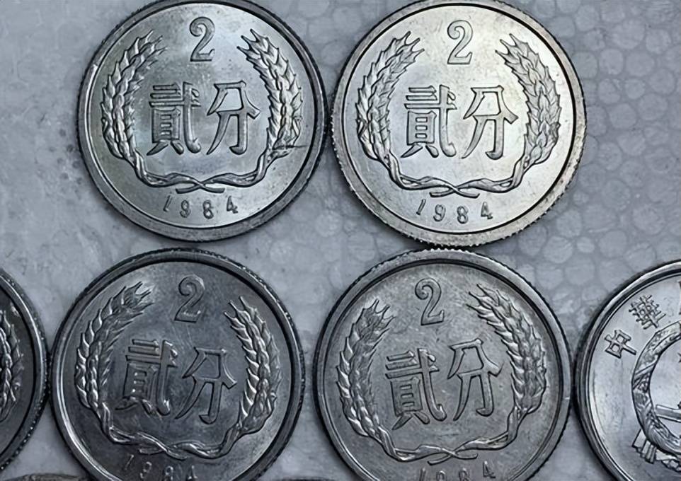 因此,对于那些有意愿参与硬币收藏的人来说,硬分币无疑是一个值得关注
