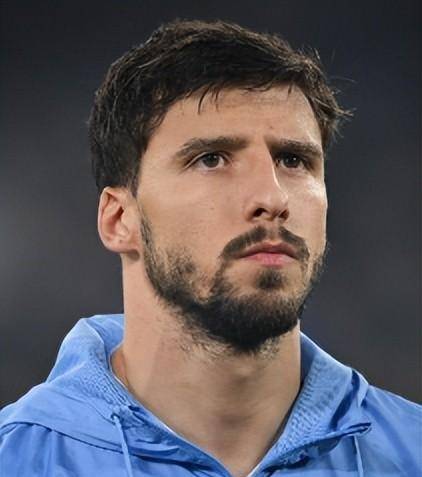 有一说一现在的蓝军球迷怀念罗曼·阿布拉莫维奇时代不是没有道理的