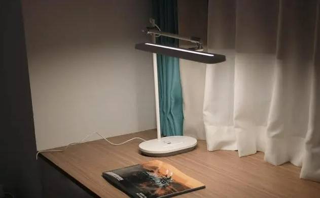 护眼台灯哪个品牌更好用?五大好用护眼台灯大爆料!