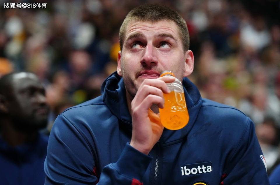 王者风范!约基奇10中10爆砍21 19 15,对联盟29队拿三双仅次詹皇威少