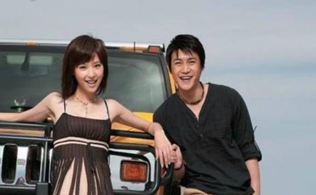 陆毅谈恋爱因家人反对,24岁嫁大20岁男星,婚后生两子惨遭抛弃_吴佳妮