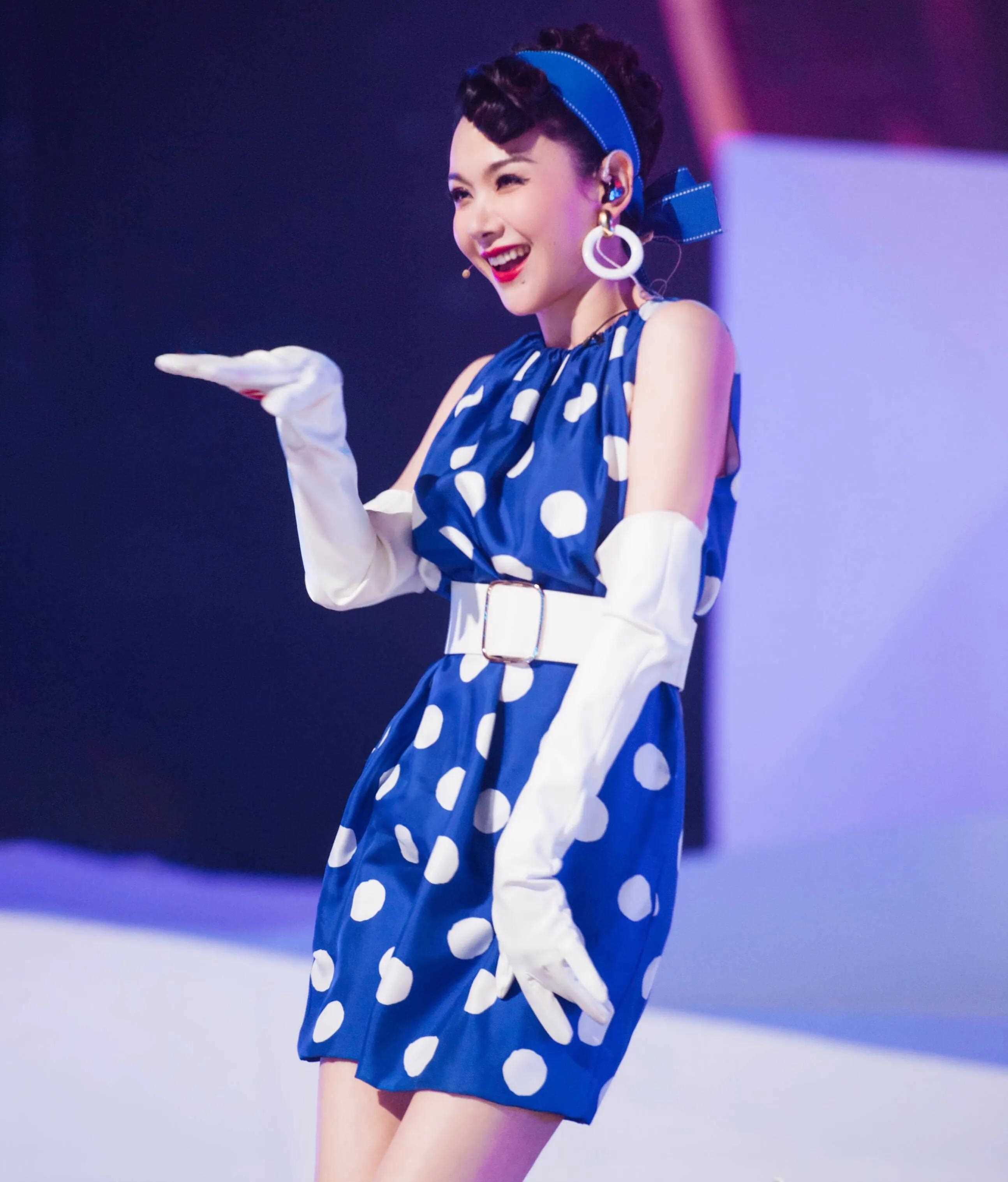 程莉莎结婚16年只生孩子不做饭,丈夫一家人把她宠成宝_郭晓东_婚姻