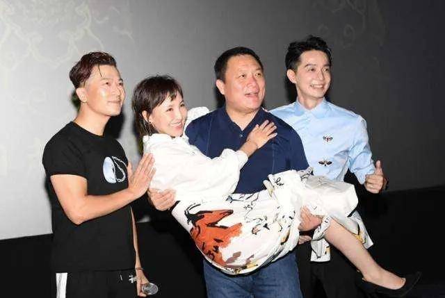 她和男友北漂,住6平地下室,丈夫出名后亲手将她捧