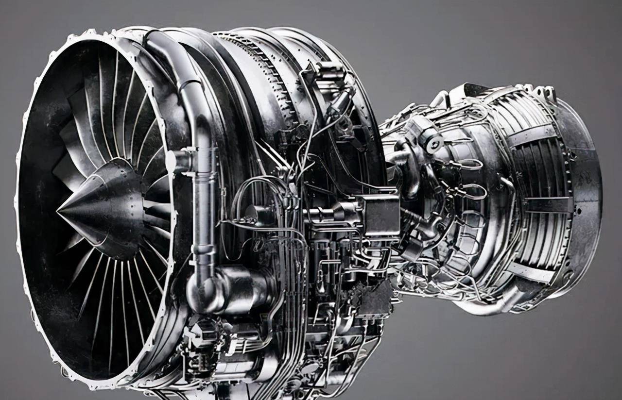 喷气式发动机是飞机的核心部件,最初,科学家研制的涡轮喷气发动机时