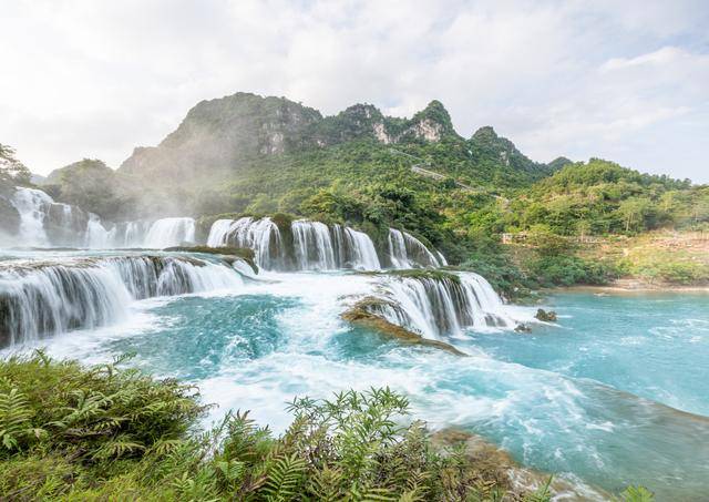 崇左两个人适合旅游吗,崇左瀑布组团旅游3天2晚收费多少_景点_南宁