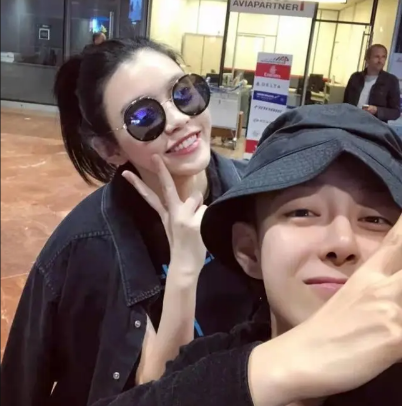 曾经与很多知名女明星都传过绯闻,比如:郭碧婷,李芮溪等,如今与阿娇是