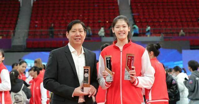 蔡斌支持率降到冰点,王宝泉加天津七仙女入驻国家队,是最佳选择_中国