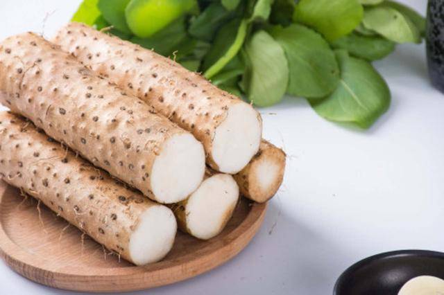"山药"不能随便吃?医生:这4类人平时尽量远离,别再傻傻去吃_食用_成分