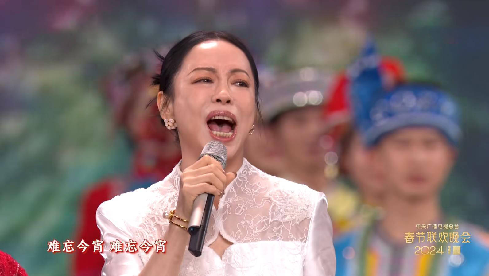 黄绮珊《难忘今宵》被骂!