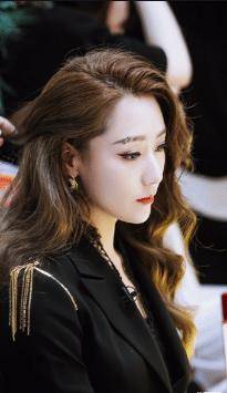 是胡歌的绯闻女友, 现成到三四线_白冰_神话_大哥