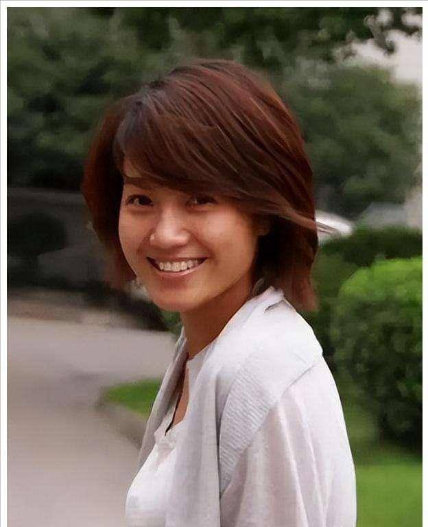 主持人朱丹:我和周一围的婚姻很幸福,希望网友轻点喷_浙江省_因为