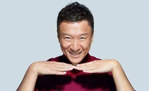 孙红雷拥抱林志玲,有谁注意他的五根手指头?暴露真实人品!