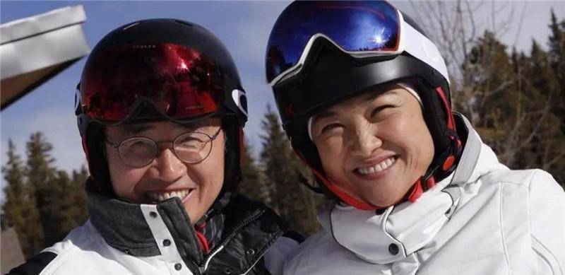 她每年从国内捞金16亿,如今不仅加入美国国籍,还向美国捐款_潘石屹