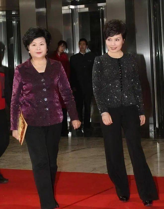 61岁李瑞英退休后放飞自我!