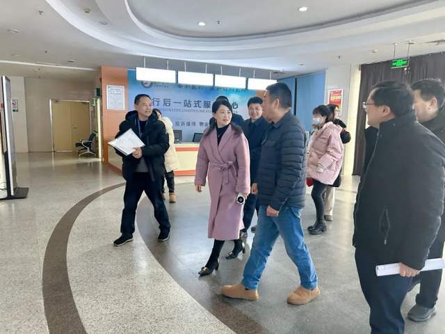 开福区副区长廖紫君一行到长沙泰和医院走访调研_建设_工作_管理