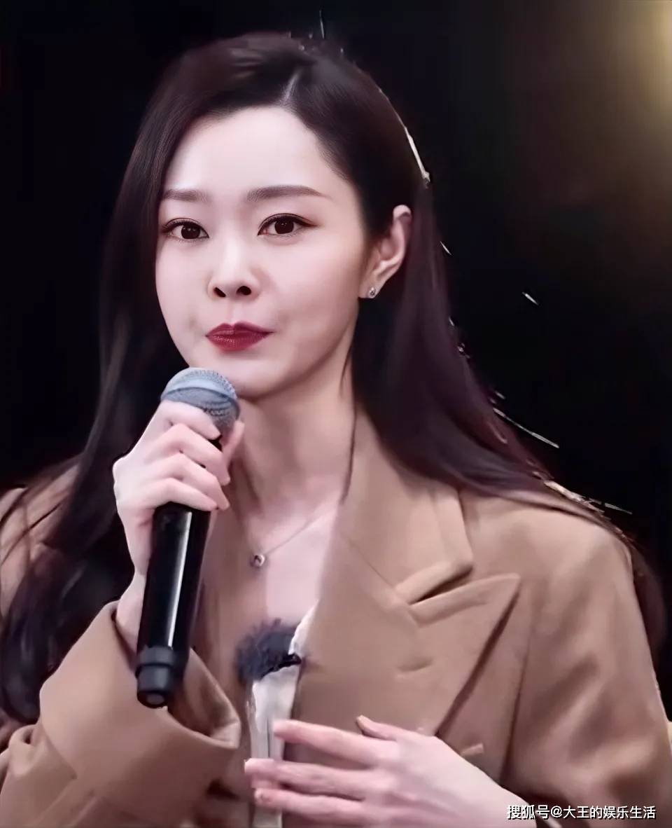 宋轶自曝曾有一年多没戏拍,这些日赚208w的明星能不能别卖惨了?