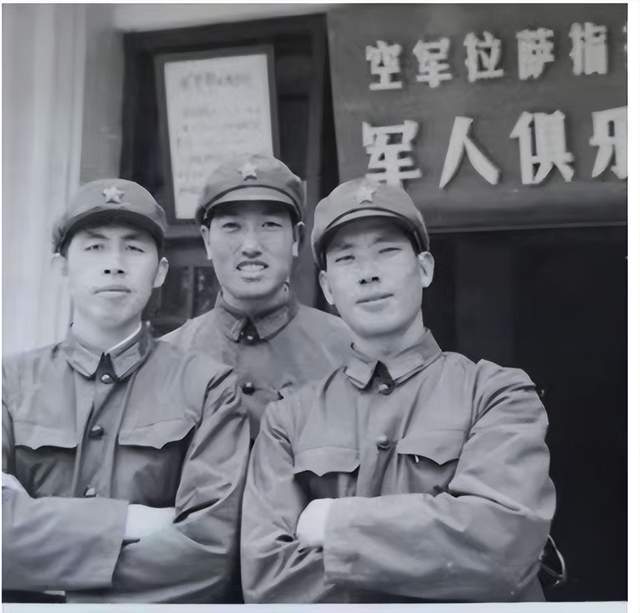 6,林红卫:各位战友上午好,刚才看完以上文字图片记忆,件件往事如过往