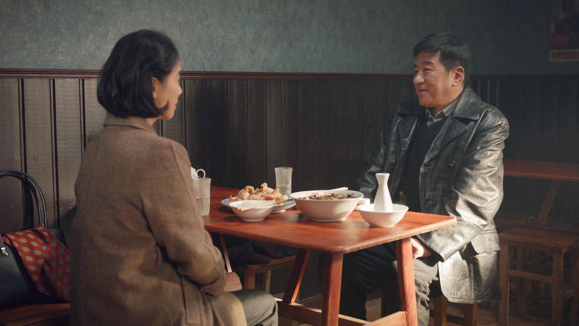 远,马魁却没让沈秀萍的手从胳膊那撤出去,这个举动也让沈秀萍心花怒放