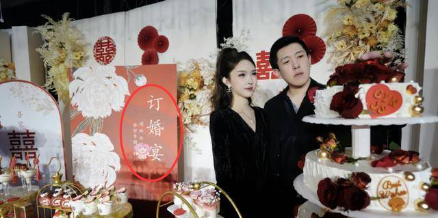 赵本山徒弟吴云飞离婚原因揭秘:妻子控诉出轨,公开亲密合影_婚姻_高一