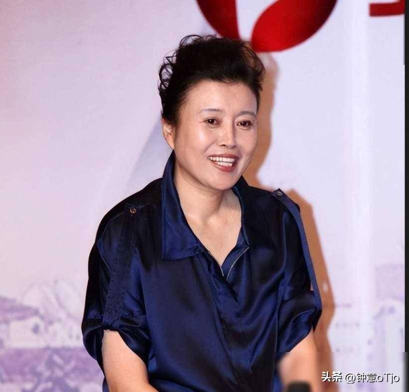 孙红雷前女友丁嘉丽,至今还是单身,表示最后悔的就是捧红孙红雷_经历