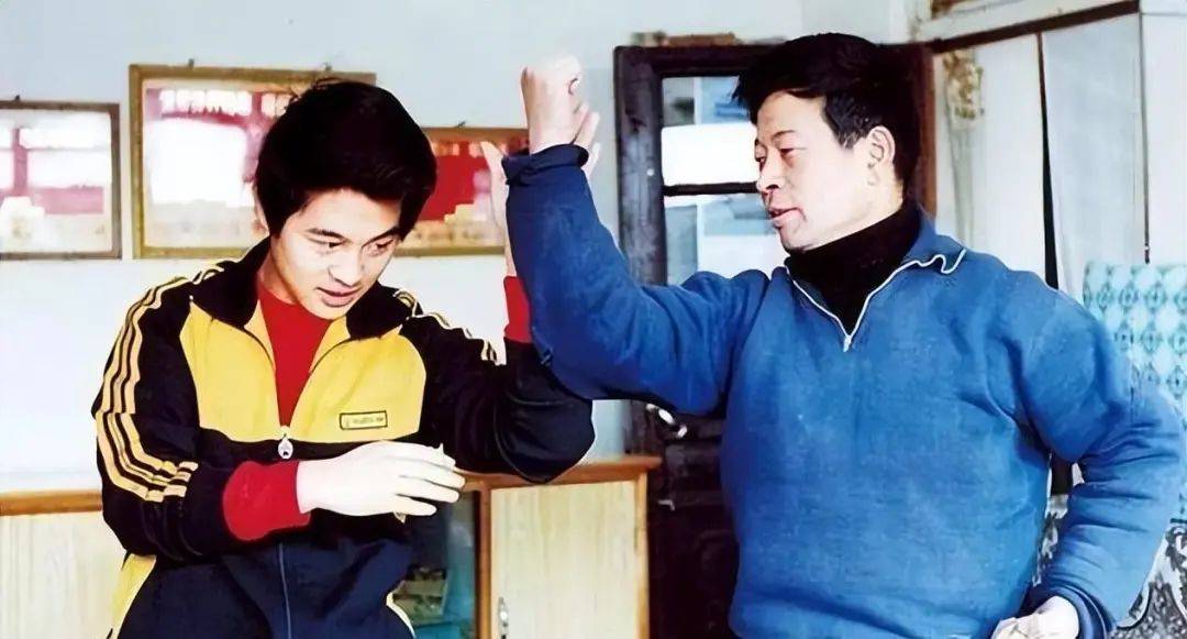 李连杰冲上热搜!