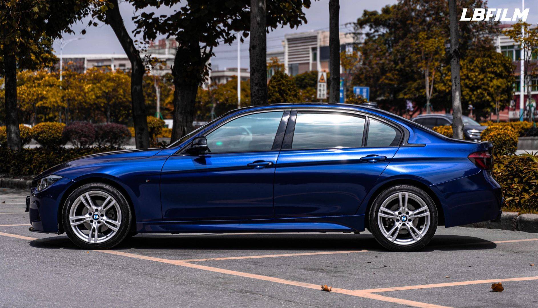 宝马lb改色膜原厂漆深海蓝,好蓝好浪漫_颜色_新品_亮度