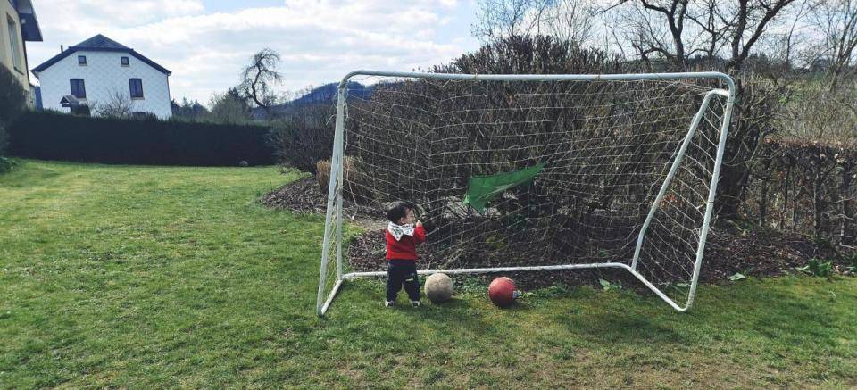 养育时光机:在庞大的无序中,建立自己的秩序_阿姨_环境_妈妈