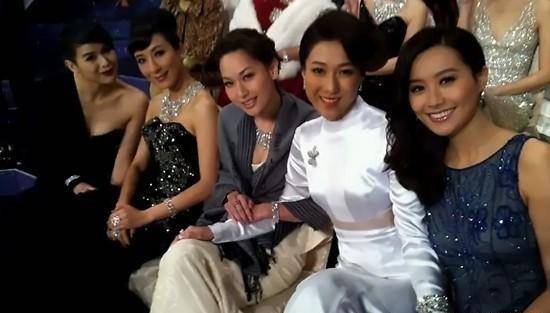 五位tvb当家小花争一线,张曦雯憋着大招,朱晨丽却高开低走_台庆_海宁