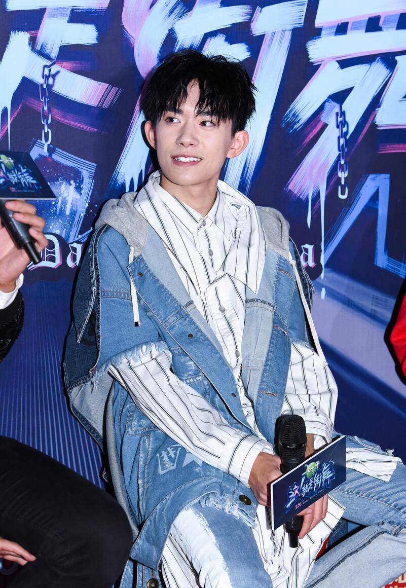 可爱小小只"易烊千玺"为何能成为所有人的团宠?他的魅力何在?