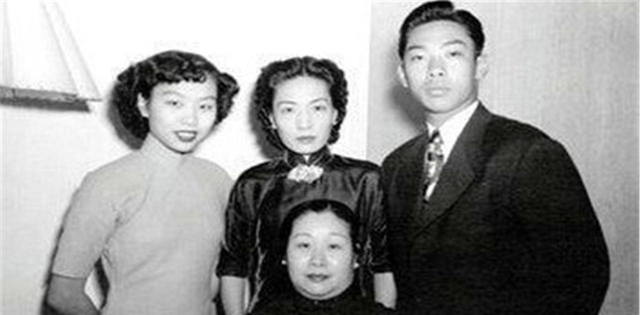 也许很多的朋友以为卢小嘉从此之后就会隐姓埋名低头生活了,但是