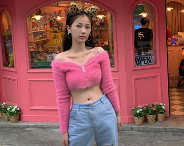 虞书欣舞台彩排,看清现场未ps的腿,终于知道啥叫上镜胖10斤_镜头_节目