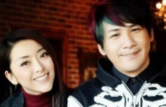 拒绝杜淳追求,倒追大张伟,被拒后低调结婚,今生活幸福美满_黄小蕾