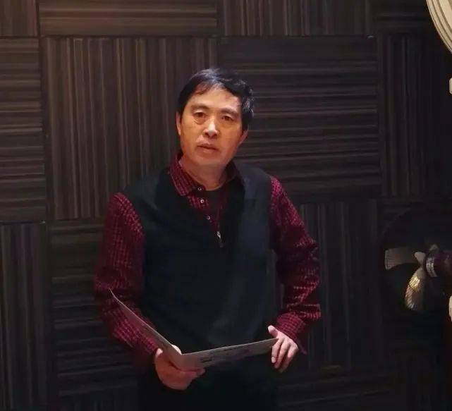 中国散文,中华诗词,天津市作协等会会员,《中国军旅诗家》责编.