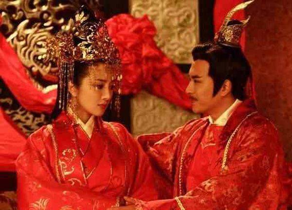 甄氏拒绝当皇后,如果不是为了曹植,又是为了什么?_曹丕_曹操兵_甄夫人