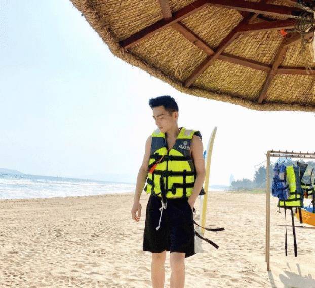 电竞霍建华智勋永远也想不到,自己爆出的生活照,竟会成为被嘲笑的证据