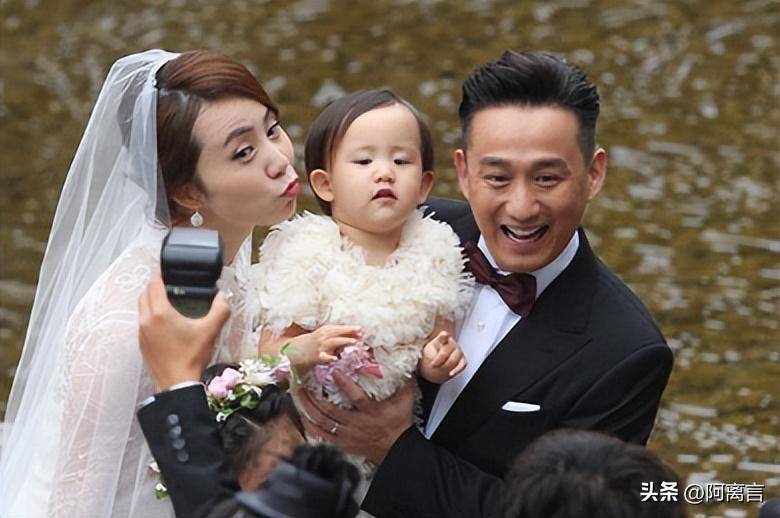 孙莉被黄磊追到手的时候才17岁,看了旧照后,才知道黄磊有多幸福_绯闻