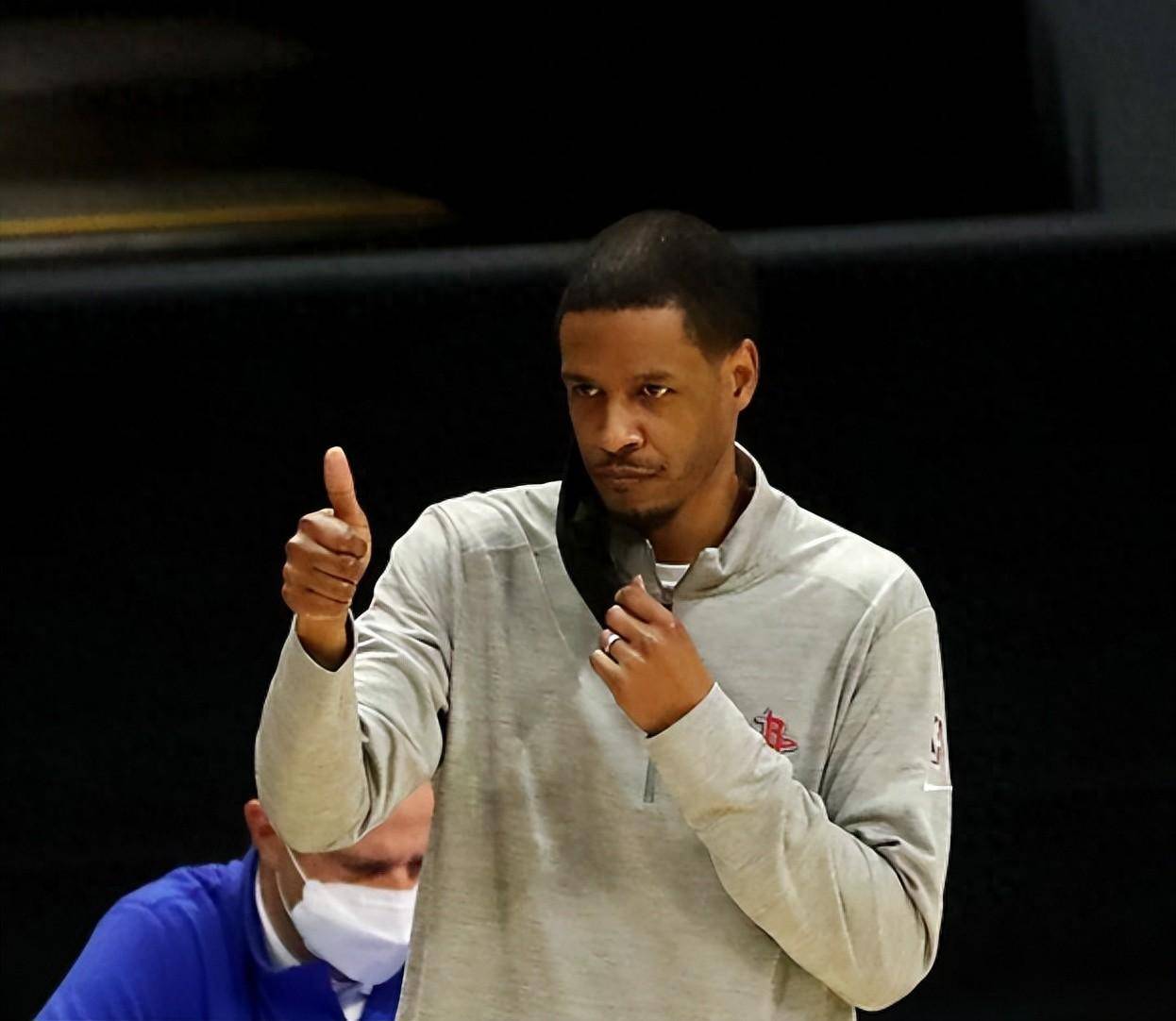 乌度卡终于承认失误,费尔蒂塔继续画饼_狄龙_赛季_奖金