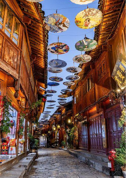 在这短暂的三天里,您将充分领略云南的自然美景和人文风情.