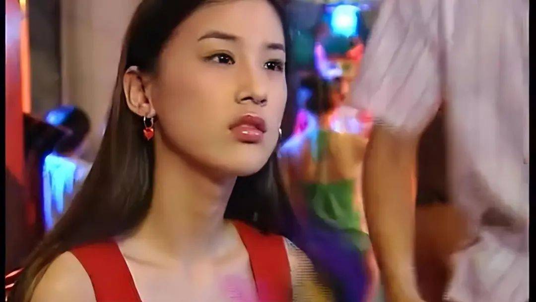 《红苹果乐园》20年了!男主演们发福?女演员们却依旧年轻貌美!