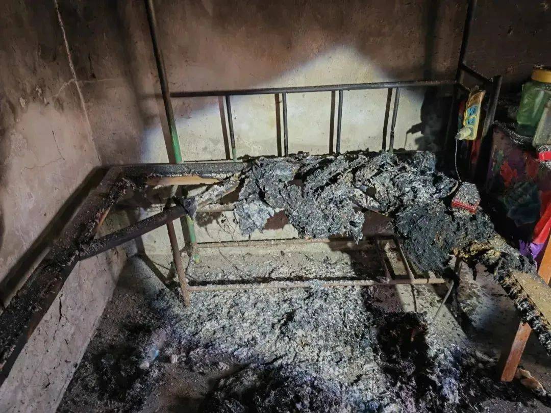 上海一住宅起火致1人死亡,过火面积仅2平方米!