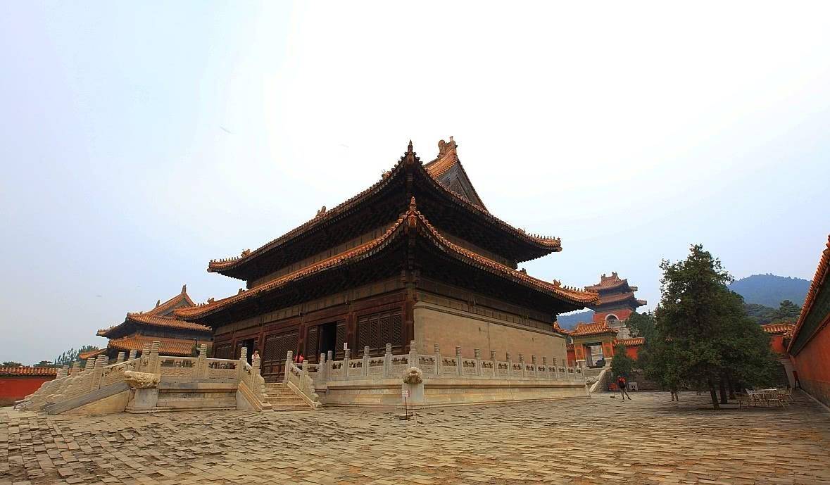 慈禧太后陵墓:如同帝王陵,珍宝被孙殿英洗劫一空,慈禧尸体遭到侮辱