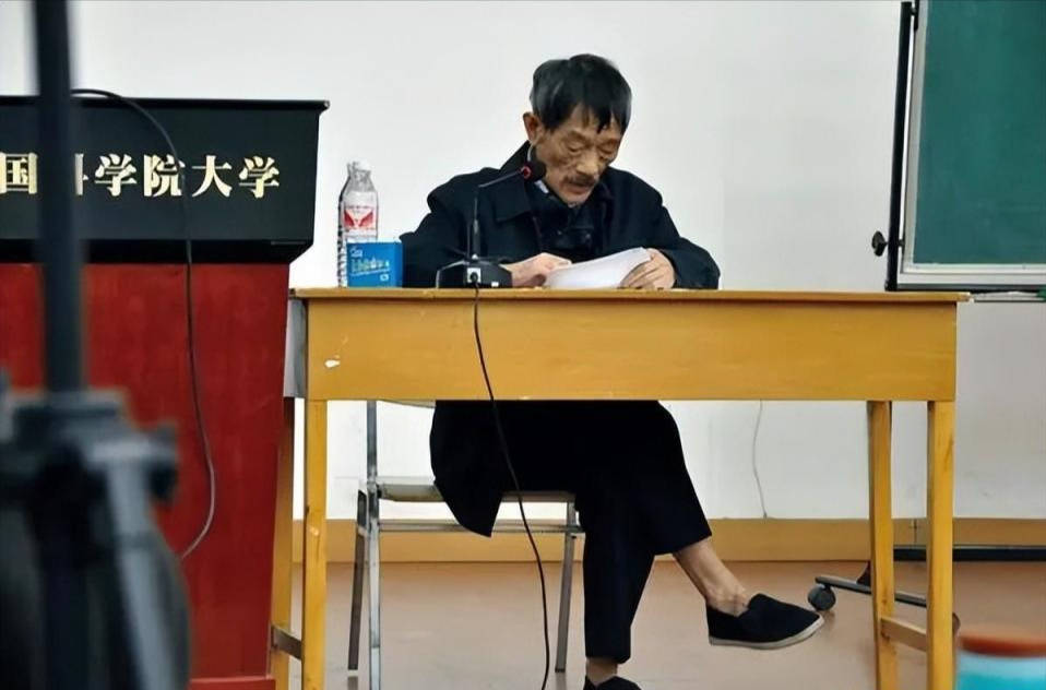 科学界的"扫地僧",布鞋院士:每个人用导航的时候都