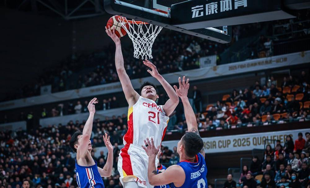 开局1-8被打停,最终大胜31分,我们男篮亚预赛开门红_徐杰_赵继伟_程帅