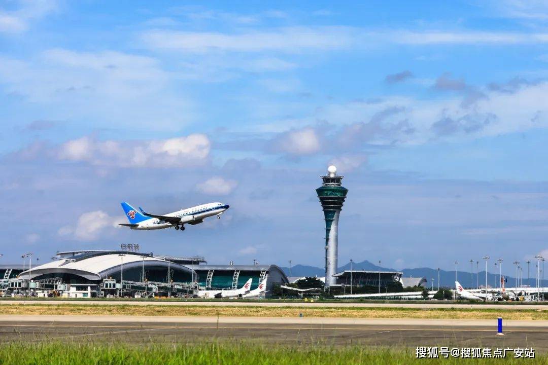 400-8787-224作为中国门户三大国际航空枢纽之一,白云机场在国际航空